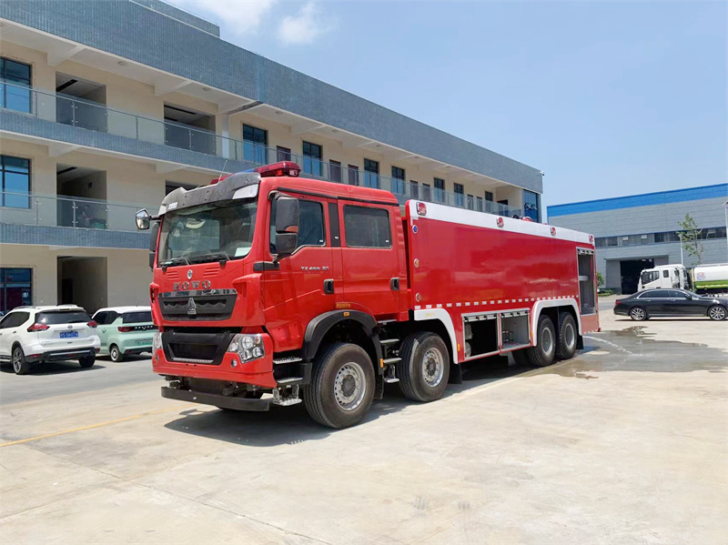 豪沃25噸雙排水罐消防車